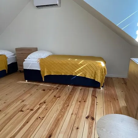 Dobkow 42 Hill Vila *